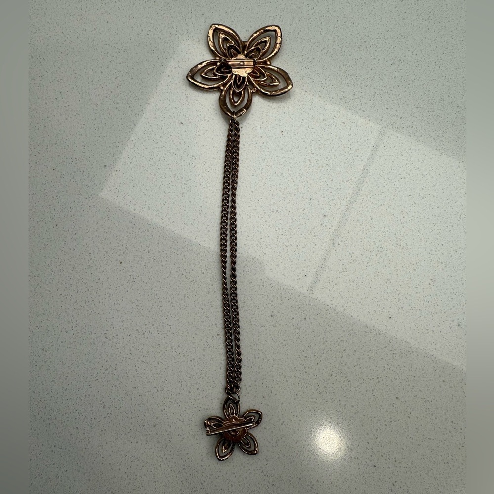 Vintage Flowers Double Brooch Sweater Chain Gold Tone Rhinestones Chatelaine - Picture 9 of 12